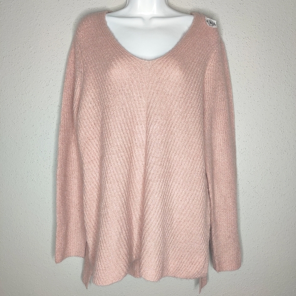 🆕 Liz Claiborne Blush Cozy Sweater - Picture 1 of 9